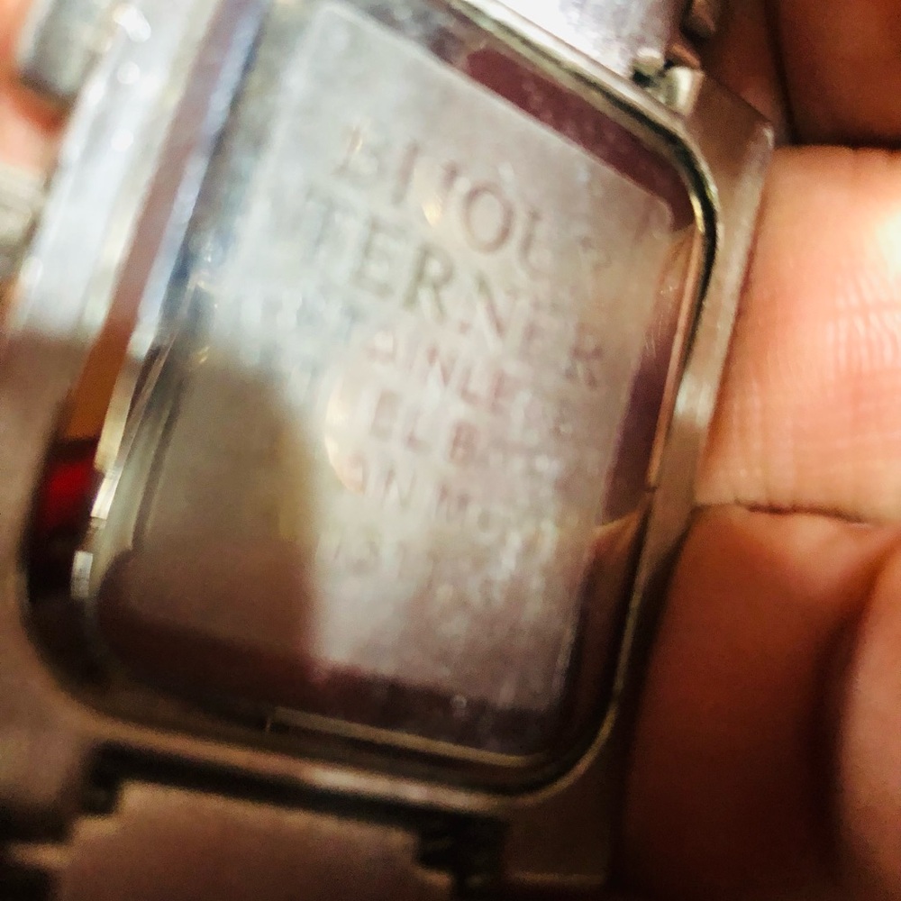 Silver Rectangular Watch With White Dial - image 2